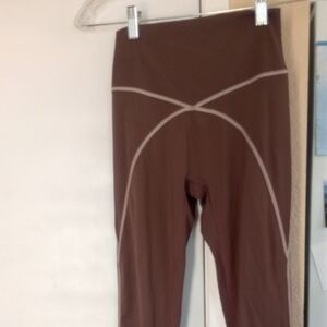 Mauve/Purple Aerie Size Small Leggings with Lavender Contrast Stitching